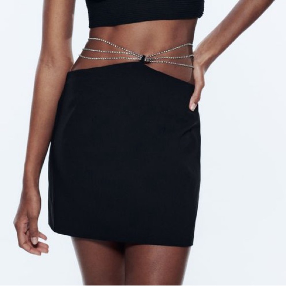 Zara shiny chain mini skirt